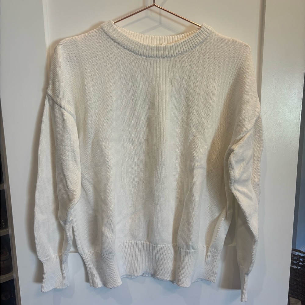Julia Amory Sweater SET.  Sweater and Shorts